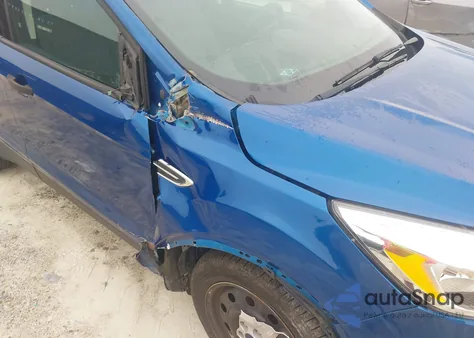 2017 Ford Escape S z USA, uszkodzony, nr VIN 1FMCU0F70HUA91423